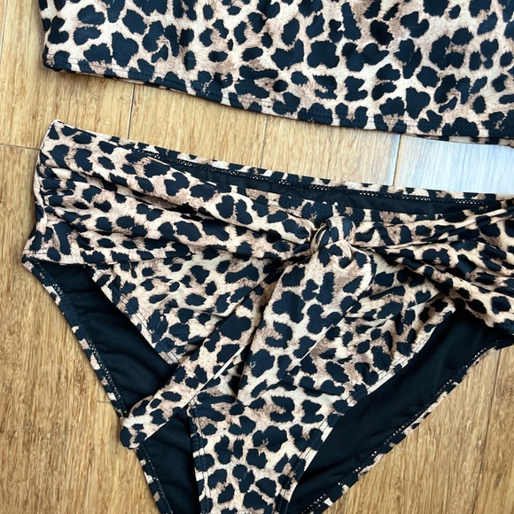 Cabana del sol women’s cheetah/leopard high waisted tie front bikini size Large - Picture 2 of 5